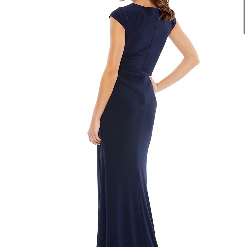 Mac Duggal V-Neck Jersey Gown - Picture 2 of 11
